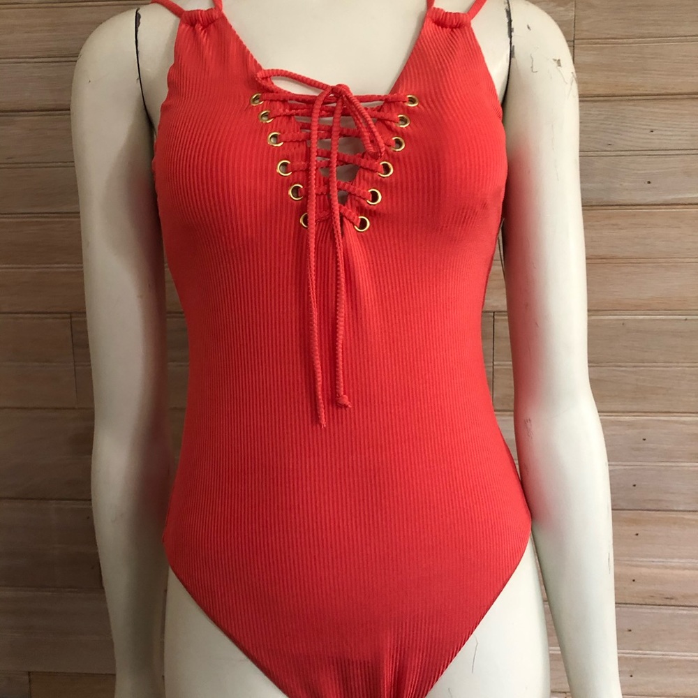 Ribbed one piece swim suit